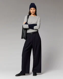 Basic Long Sleeve Crewneck T-Shirt