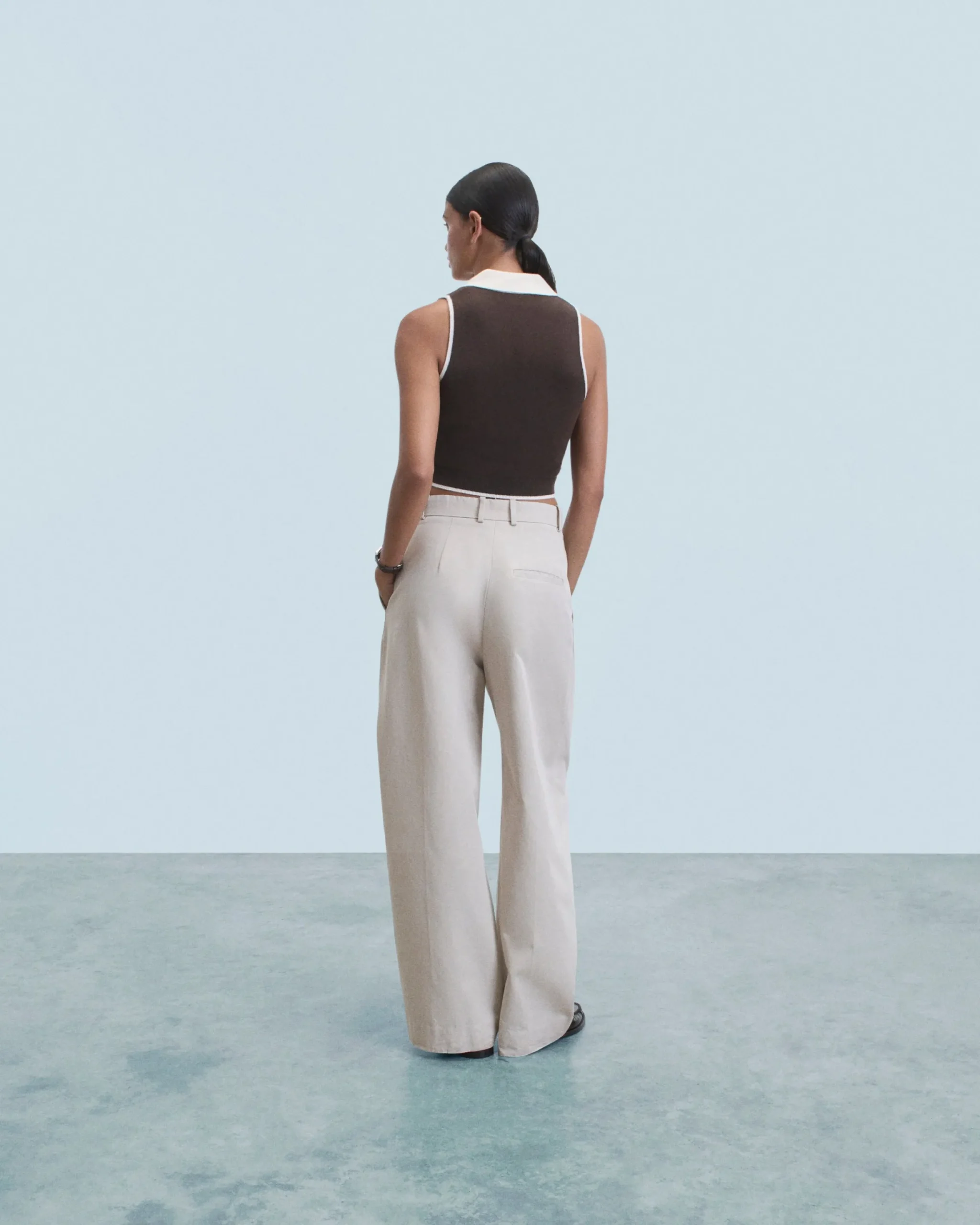 Bicolor Sleeveless Sweater