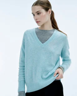 Light Oversize V-Neck Sweater