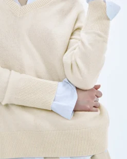 Light Oversize V-Neck Sweater