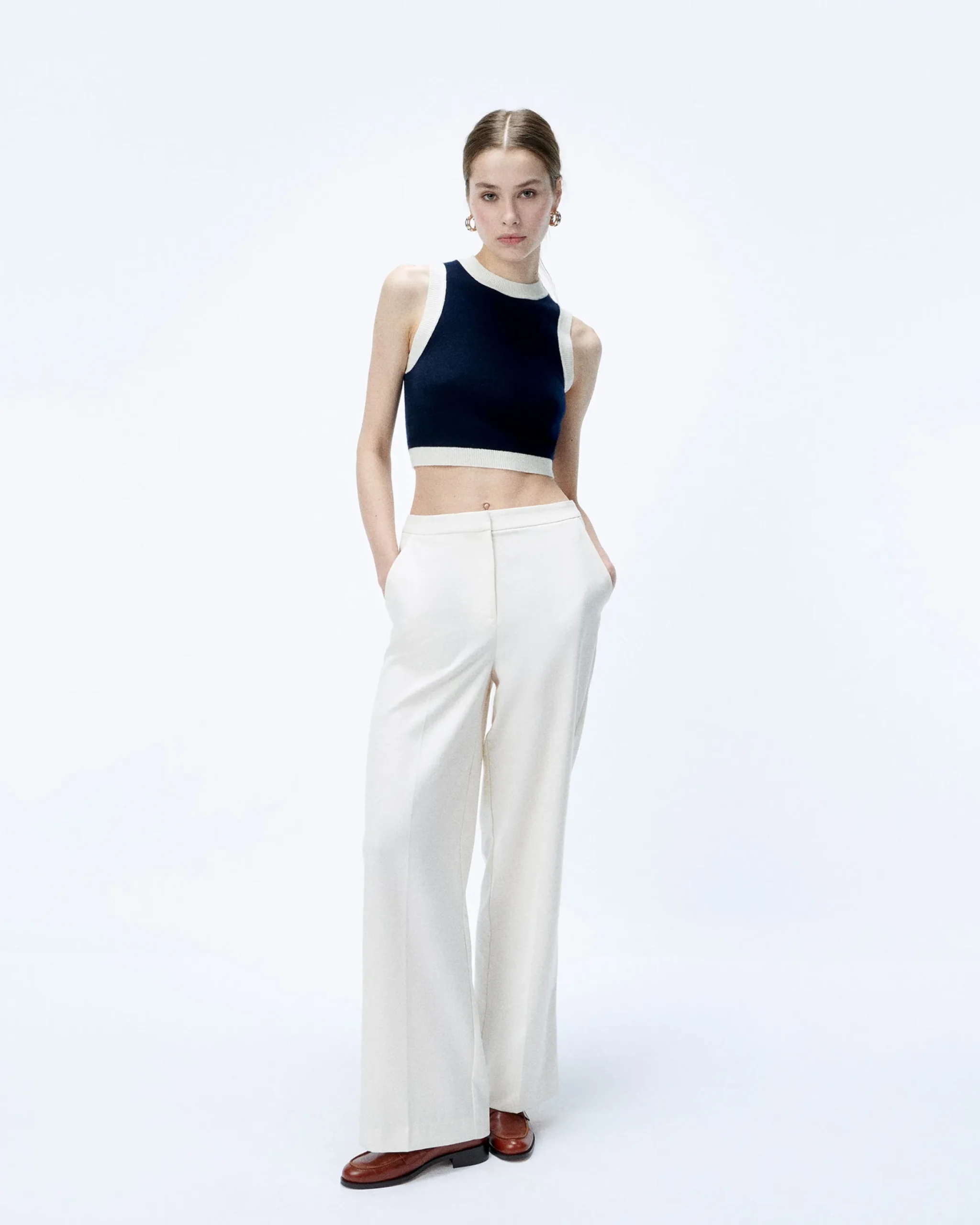 Two-tone Sleeveless Sweater