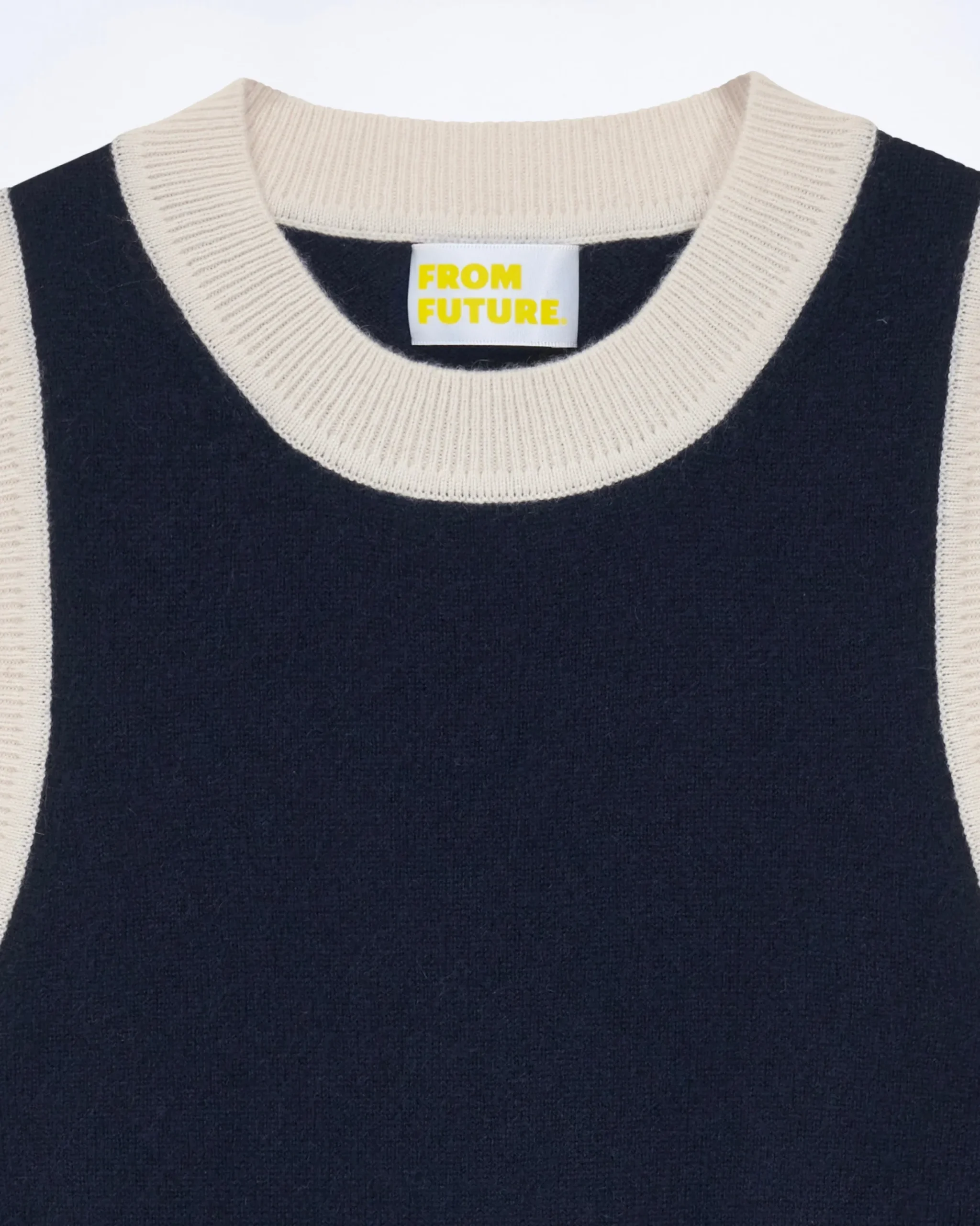 Two-tone Sleeveless Sweater